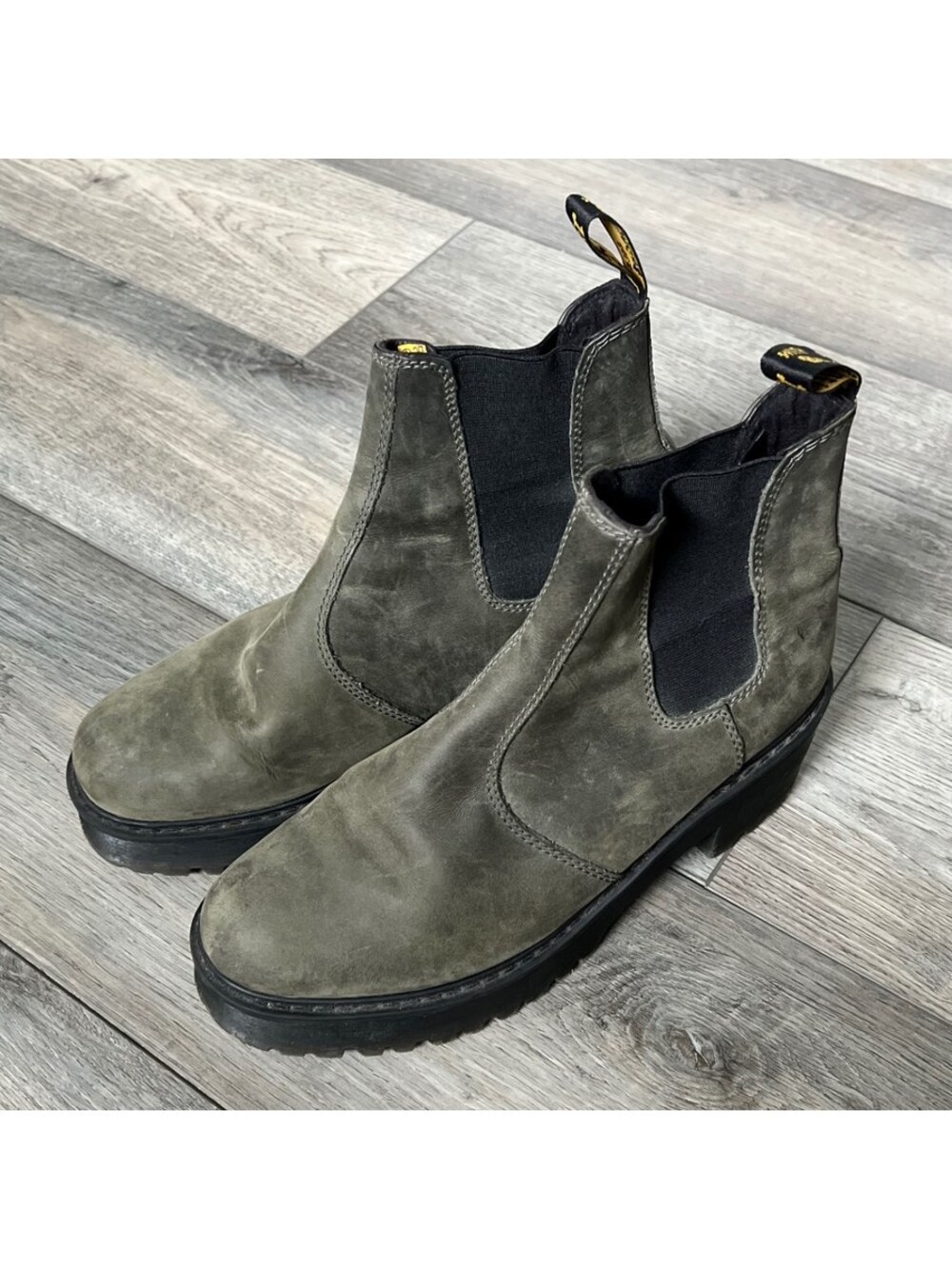 Dr. Martens Women's 9 Rometty Chelsea Platform Ankle Boots Slate Green
